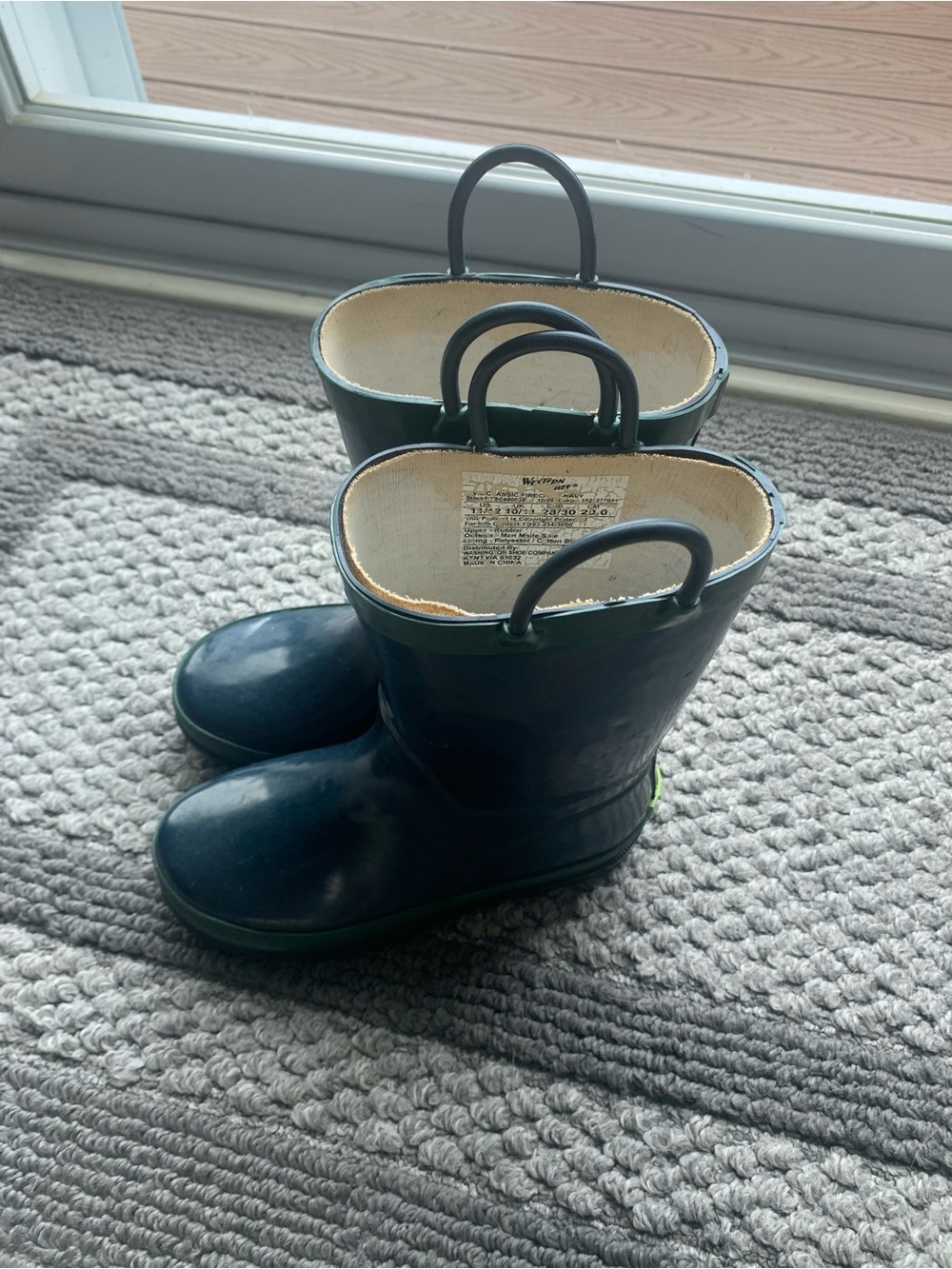 Western Chief Kids Navy Blue Rain Boots with Easy-Grab Handles 11/12